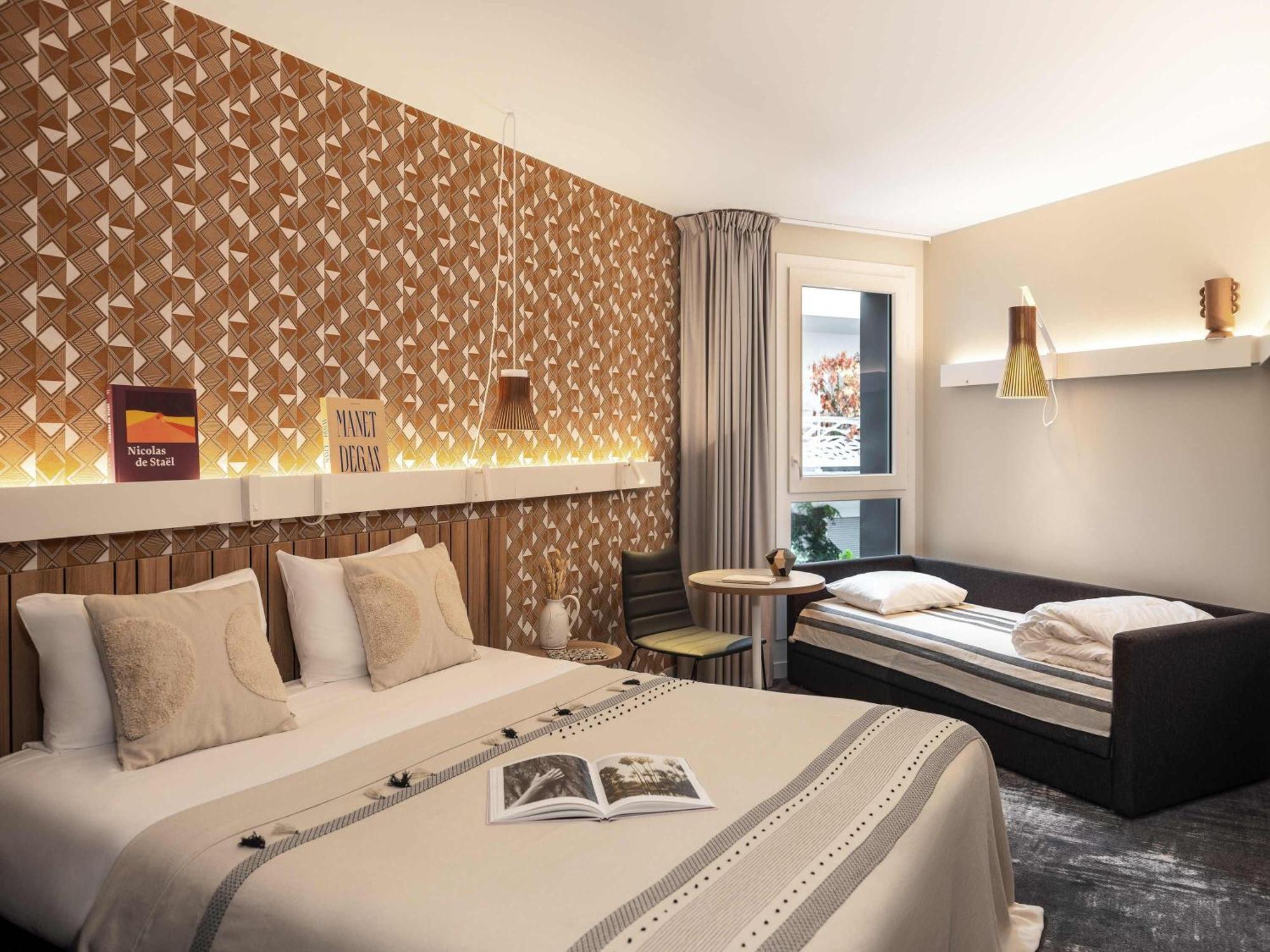 Triple Room One Double One Sofa Bed